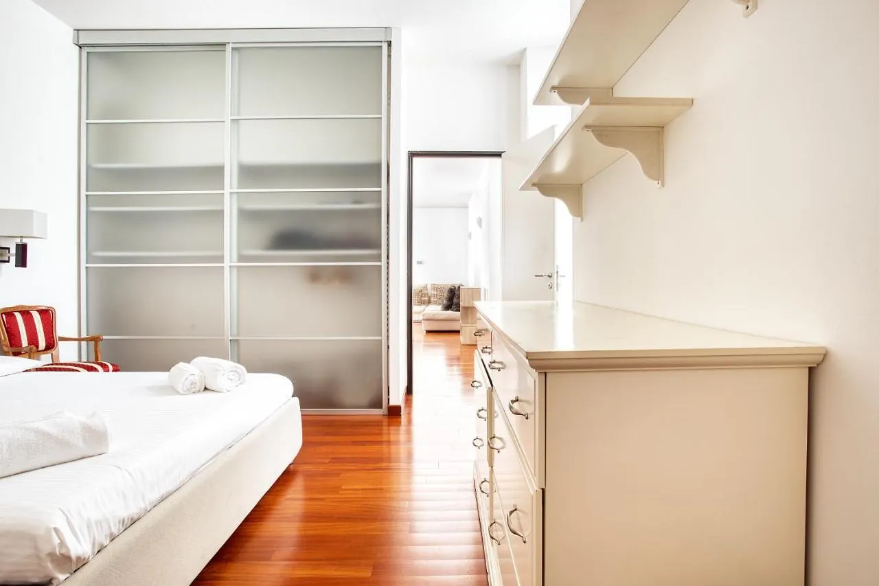 Apartment Joivy Trendy Apt Near Sforzesco Castle Milan